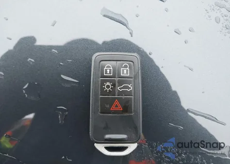 2015 Volvo S80 T5 Platinum из США, поврежденный, VIN YV140MAM6F1190491